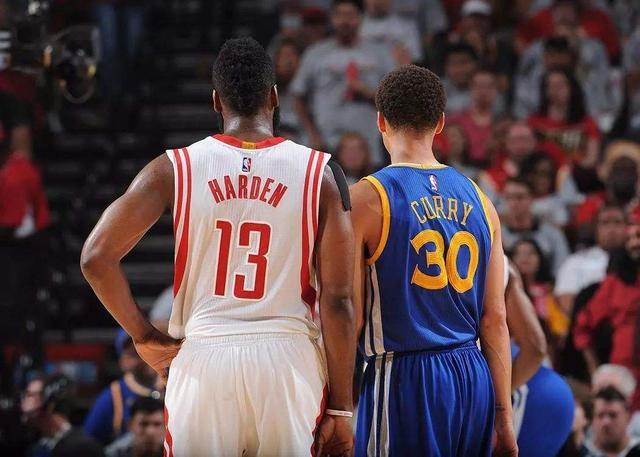 通过护目镜 通过护目镜